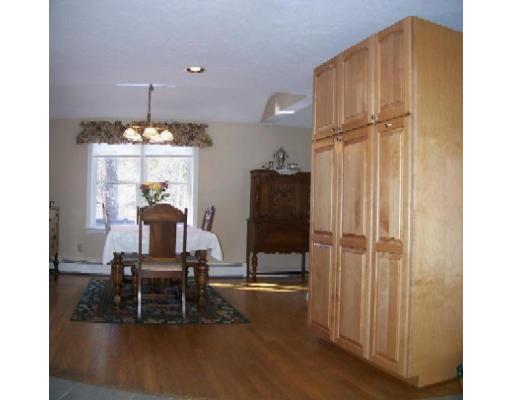 1 Nehemiah Road Shirley, MA 01464 - Photo 3 of 12