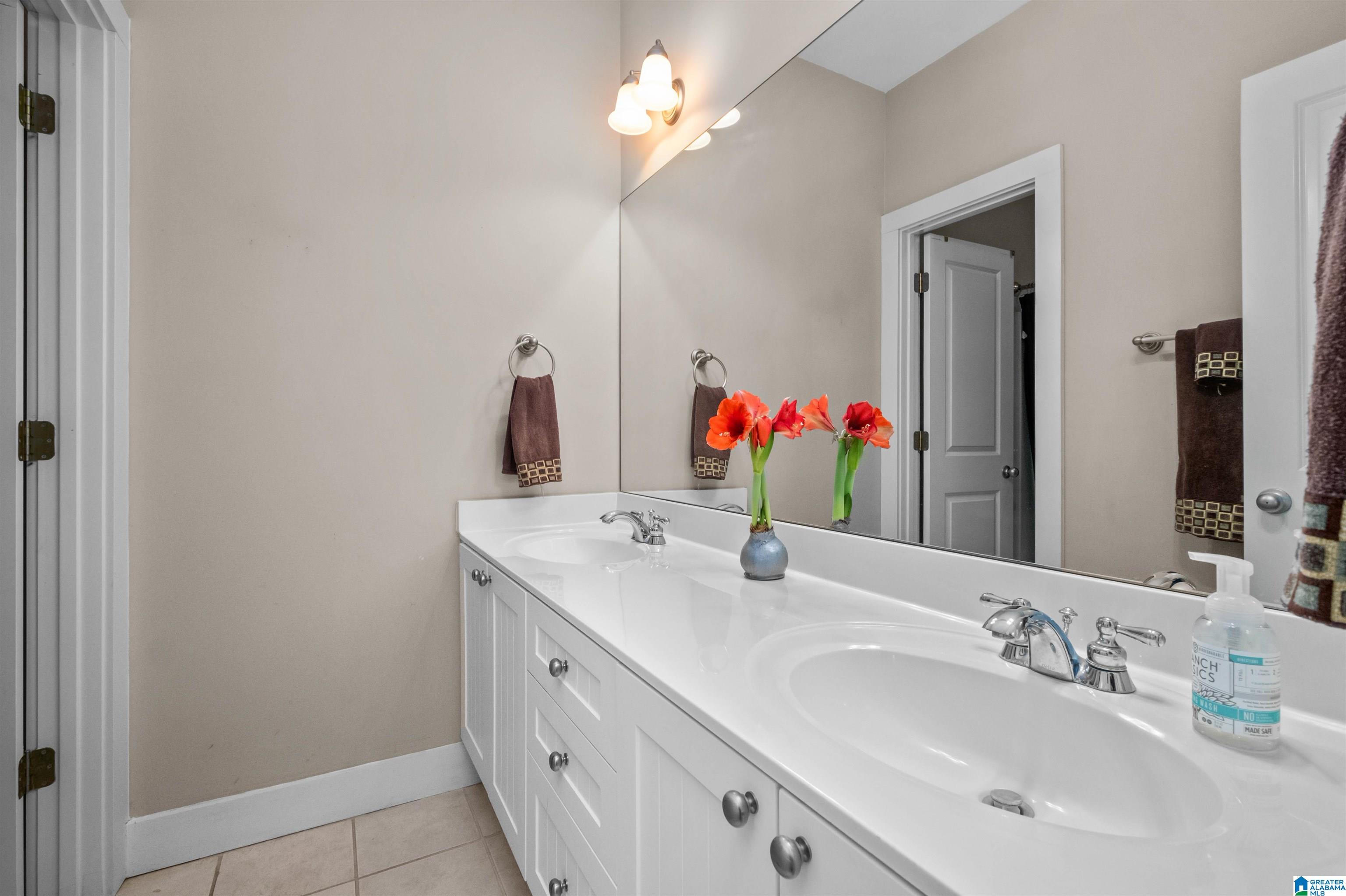 303 Panther Trail Pelham, AL 35124 - Photo 19 of 42