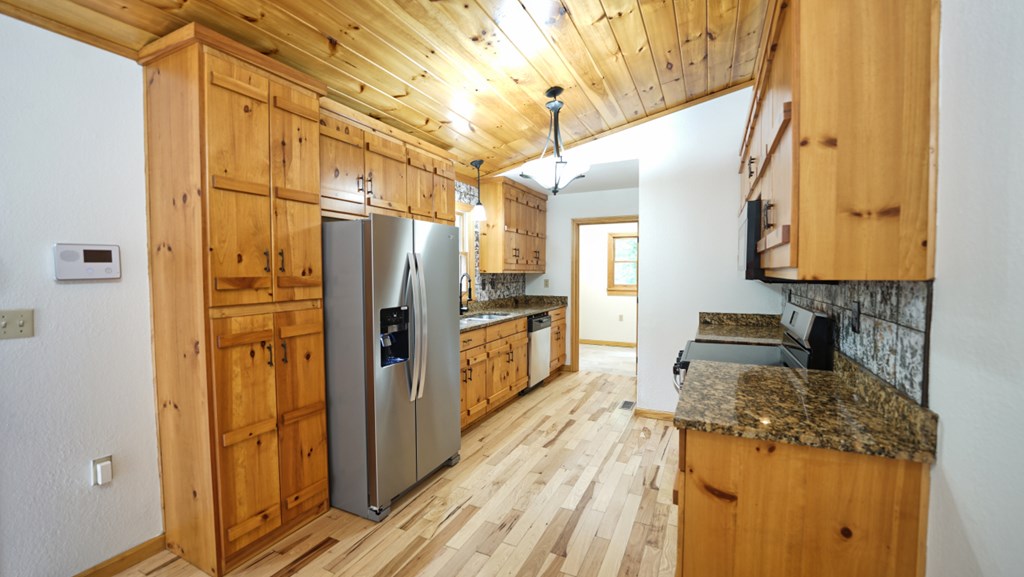 981 Kelly Ridge Drive Blue Ridge, GA 30513 - Photo 11 of 42 Gallery Image 11