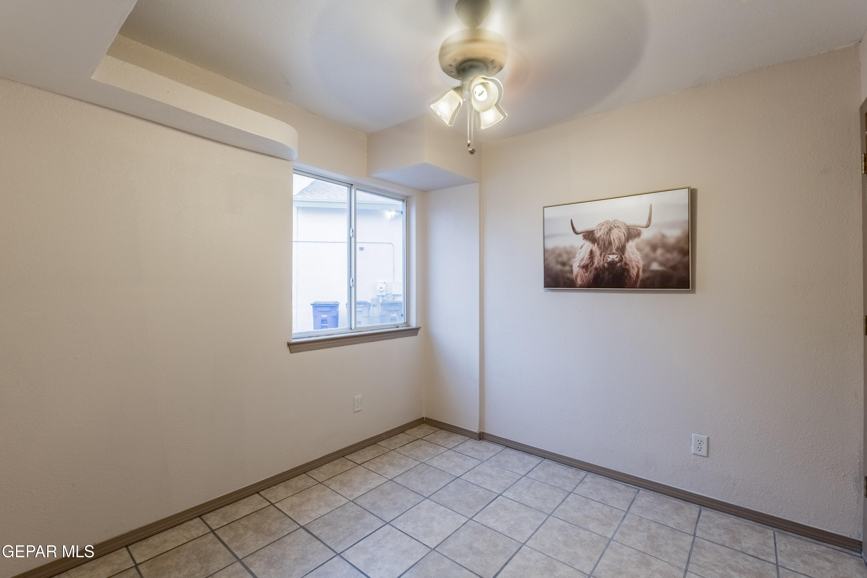 3849 Tierra Roca Place El Paso, TX 79938 - Photo 26 of 44 a view of an empty room with window