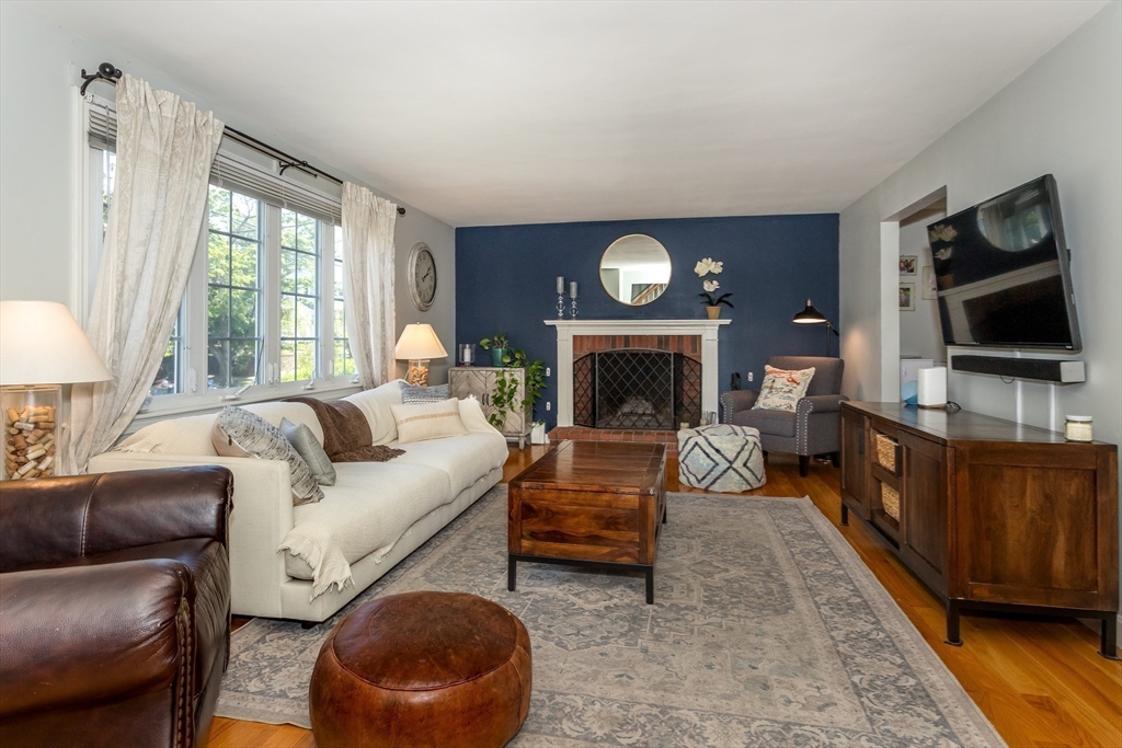 81 Assabet Road Quincy, MA 02169 - Photo 9 of 36