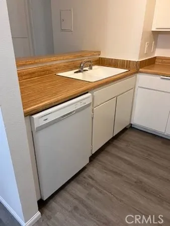 $1,800 | 1720 Peyton Avenue, Unit 6, Burbank, CA 91504