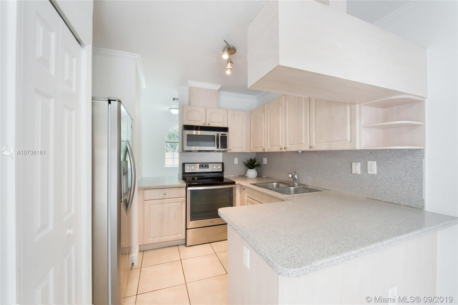 9481 Southwest 78th Avenue Miami, FL 33156 - Photo 3 of 11