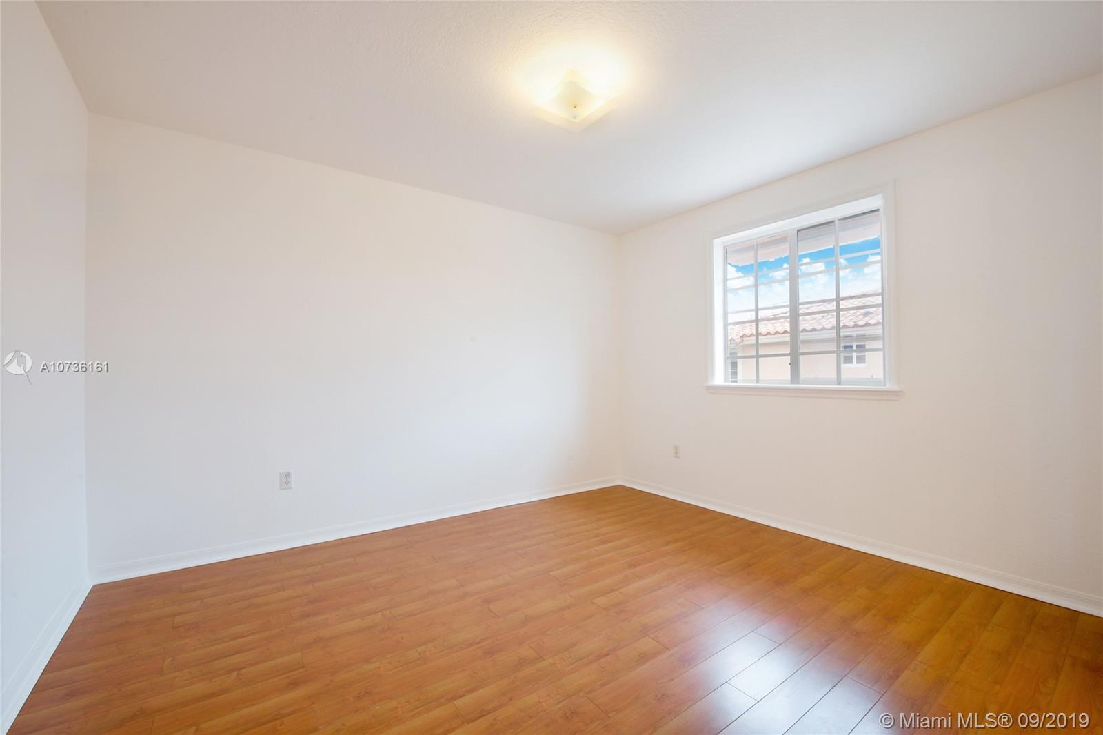 9481 Southwest 78th Avenue Miami, FL 33156 - Photo 5 of 11