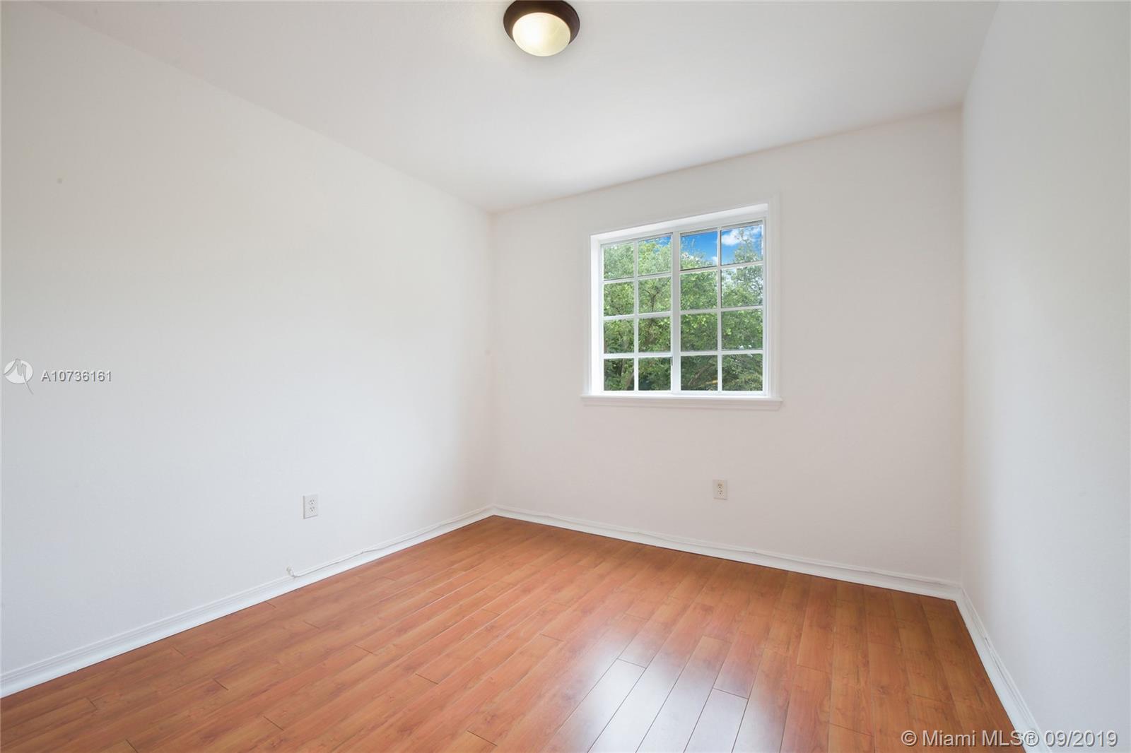 9481 Southwest 78th Avenue Miami, FL 33156 - Photo 7 of 11