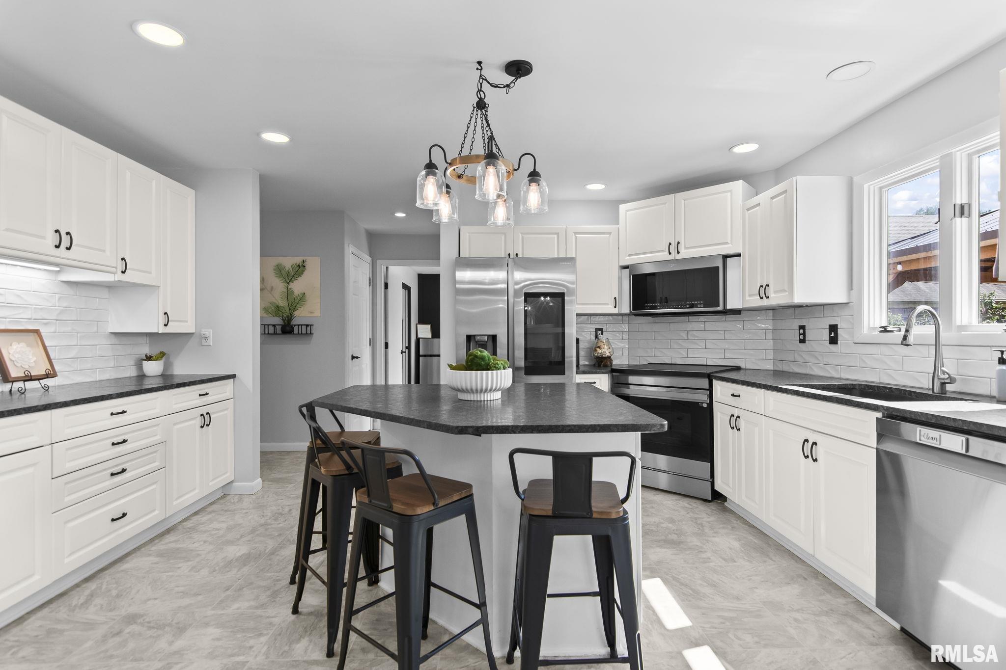 5105 Eagle Ridge Springfield, IL 62711 - Photo 17 of 81 Gallery Image 17