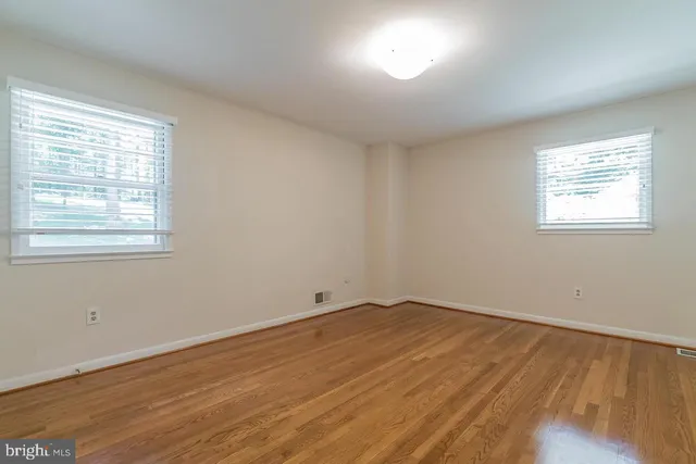 $4,200 | 6807 Winter Lane, Annandale, VA 22003