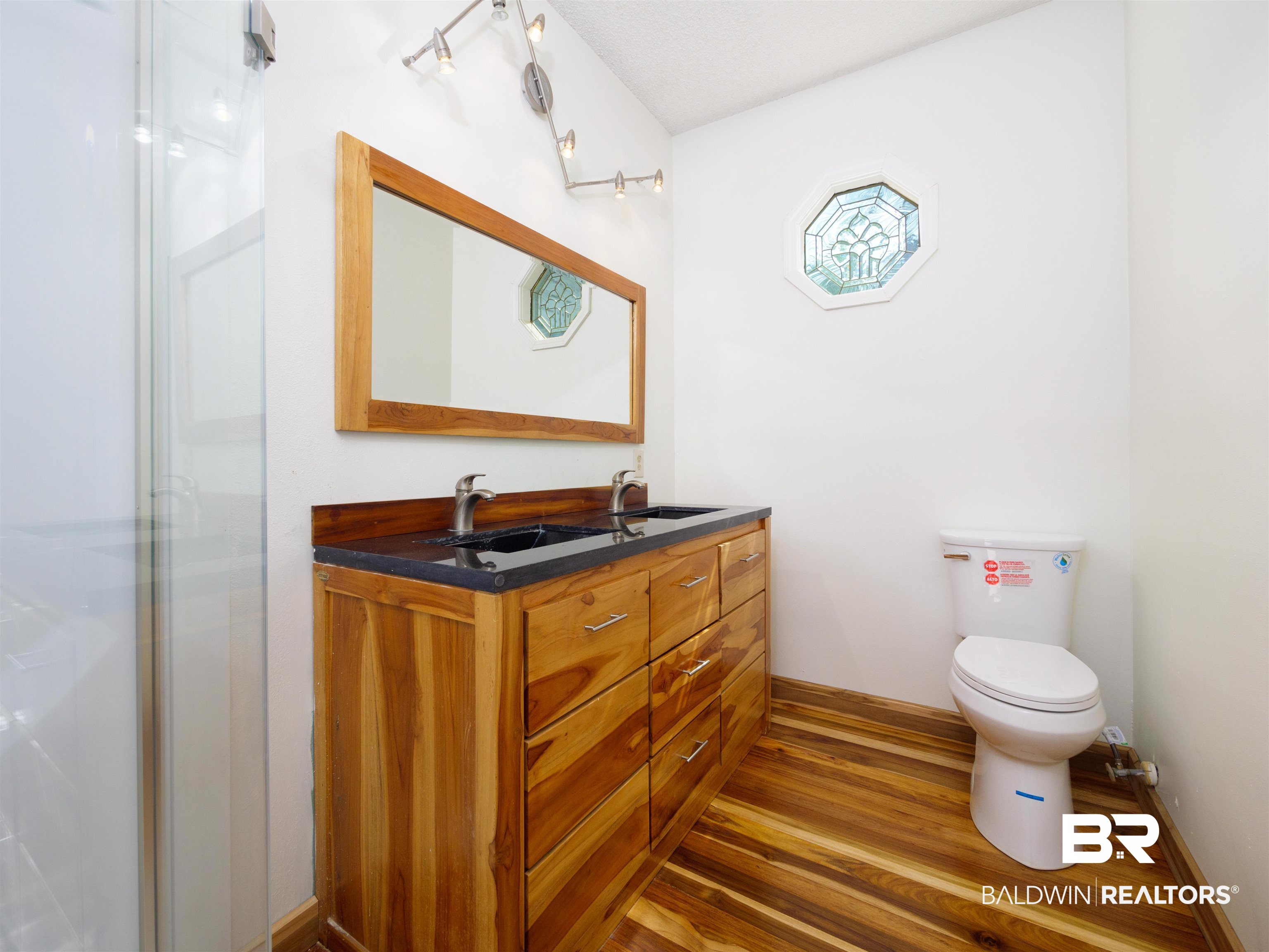 12831 Clay City Road Fairhope, AL 36532 - Photo 21 of 47 Dual vanities