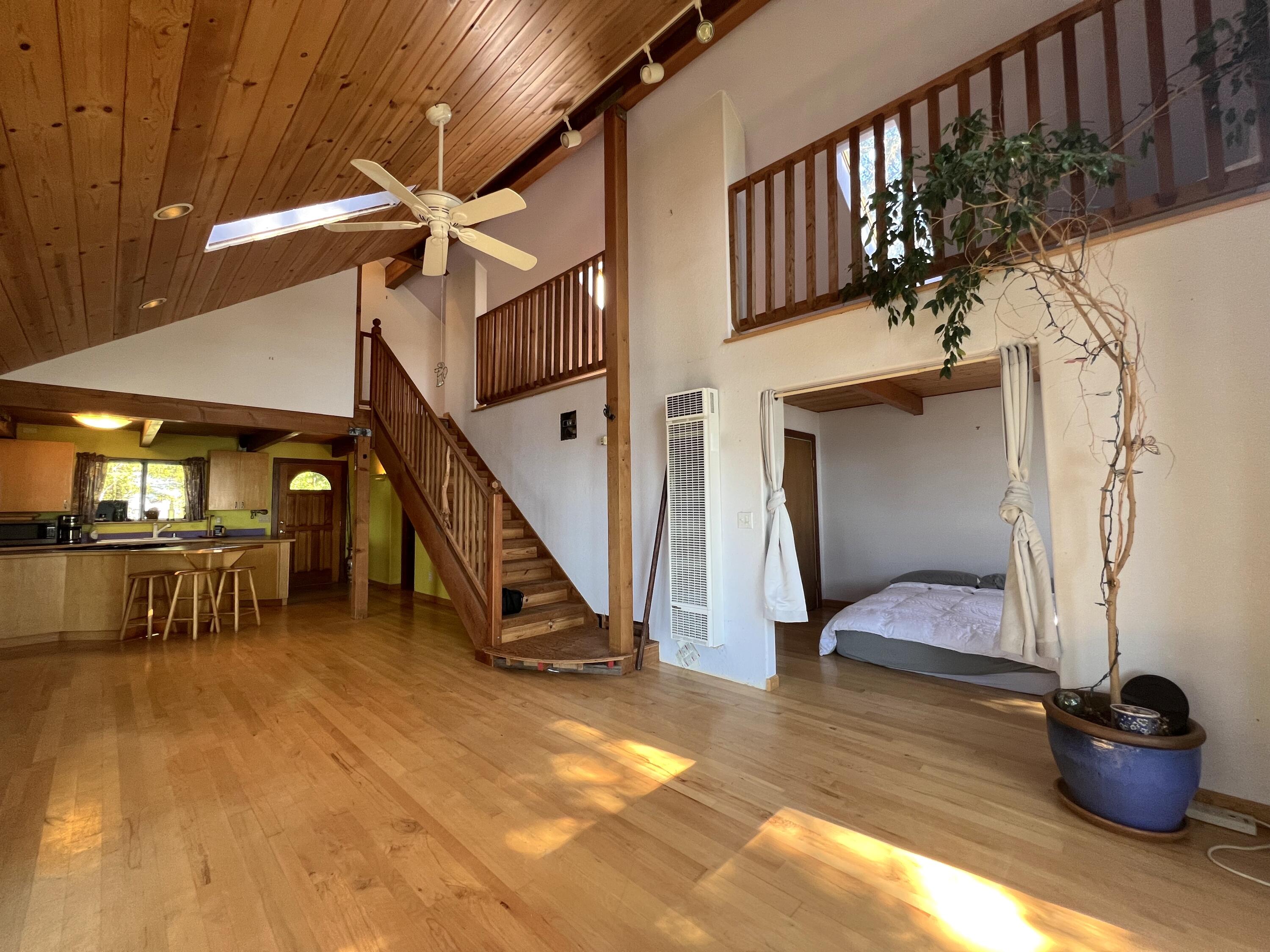 825 Beach Road Whitethorn, CA 95589 - Photo 11 of 53