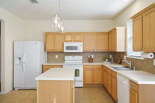 $425,000 | 7240 Bianca Lane, Plano, TX 75093