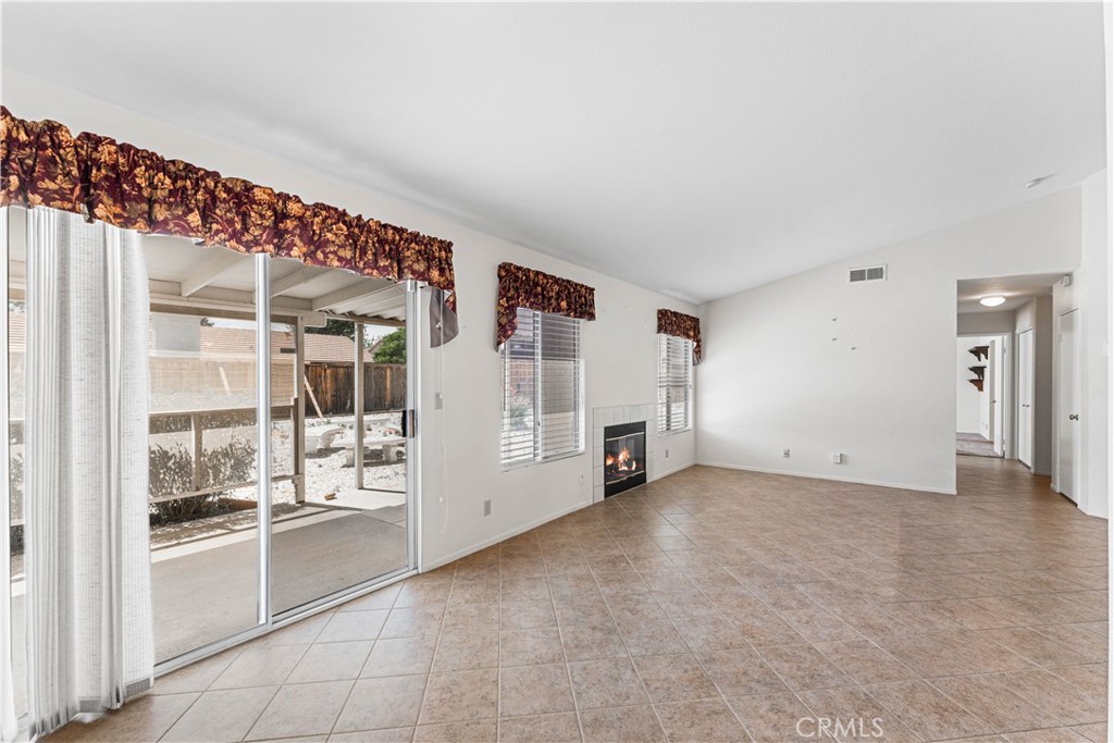 44327 Harbor Street Lancaster, CA 93536 - Photo 15 of 51