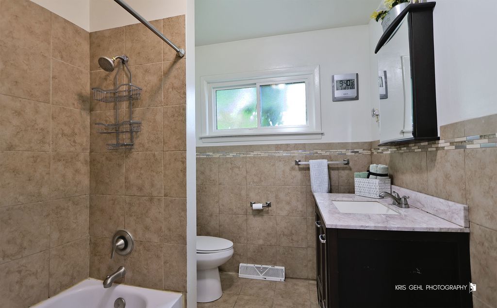 9550 Potter Road Des Plaines, IL 60016 - Photo 16 of 22