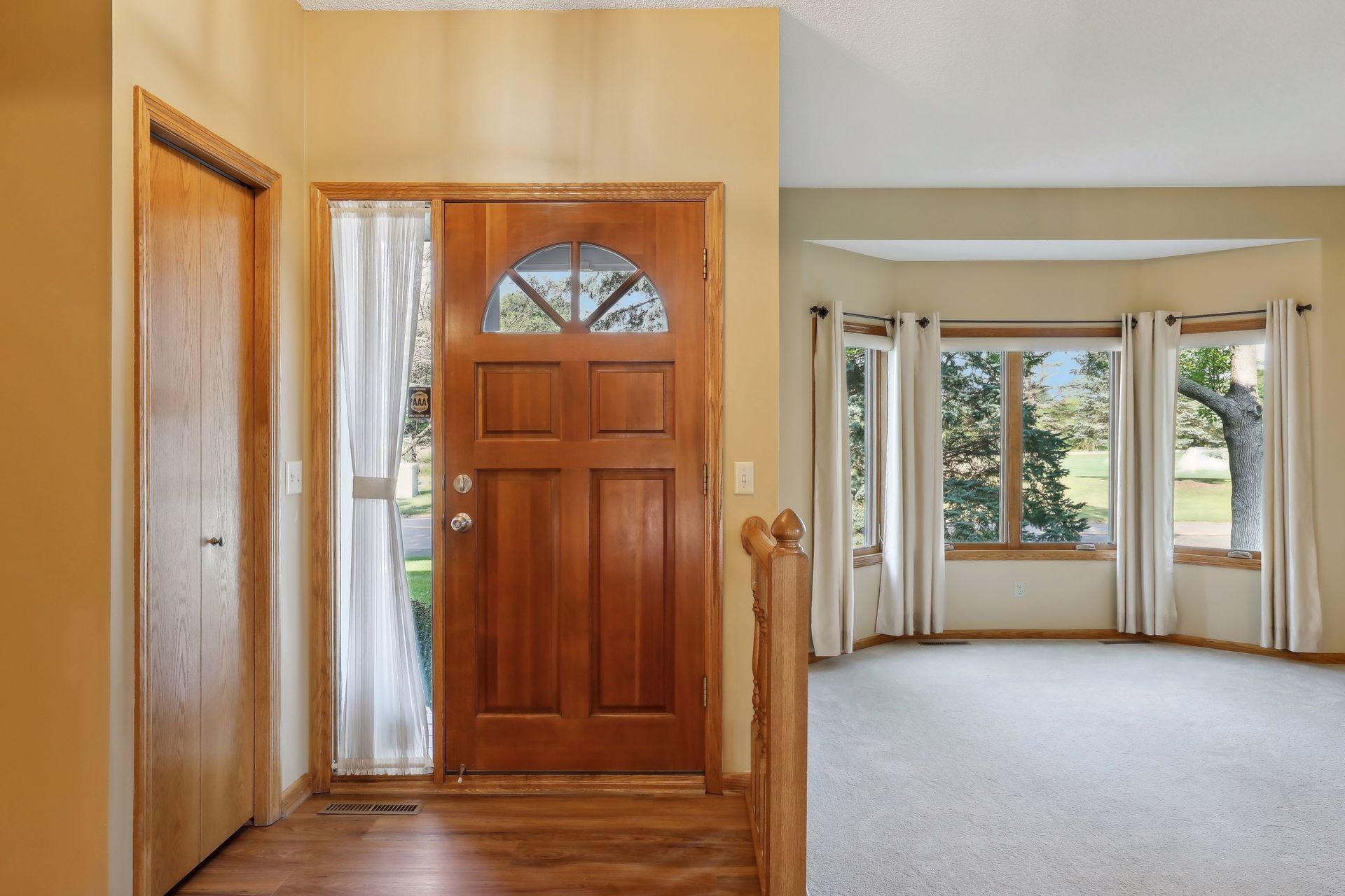 10073 Homeward Hills Road Eden Prairie, MN 55347 - Photo 11 of 17