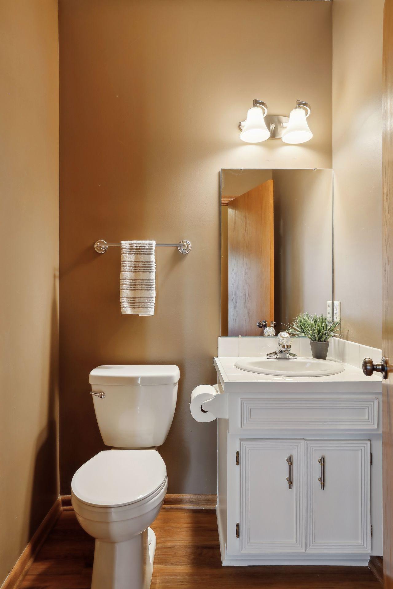 10073 Homeward Hills Road Eden Prairie, MN 55347 - Photo 12 of 17