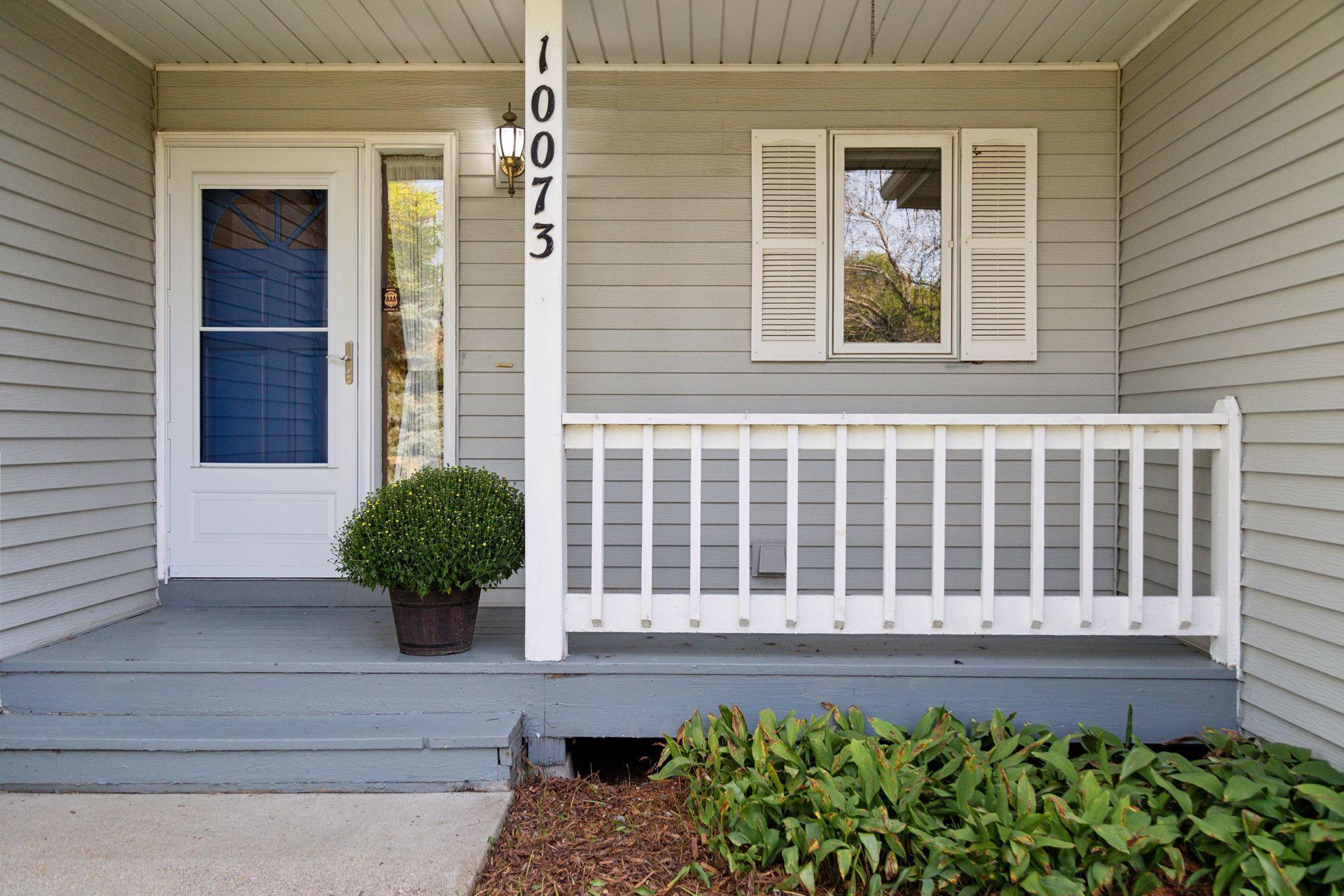 10073 Homeward Hills Road Eden Prairie, MN 55347 - Photo 3 of 17