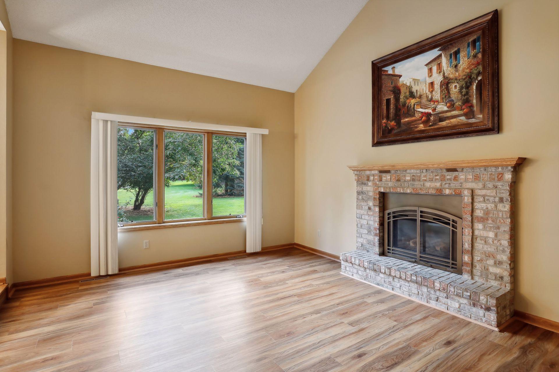 10073 Homeward Hills Road Eden Prairie, MN 55347 - Photo 9 of 17