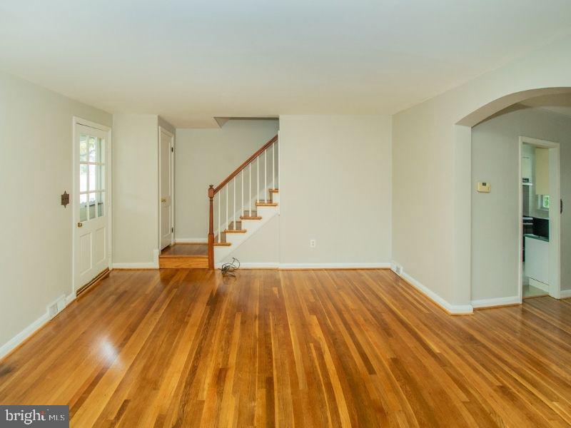 1327 Cedarcroft Road Baltimore, MD 21239 - Photo 3 of 7