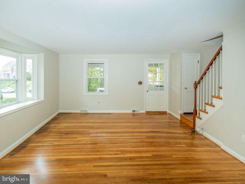 1327 Cedarcroft Road Baltimore, MD 21239 - Photo 4 of 7