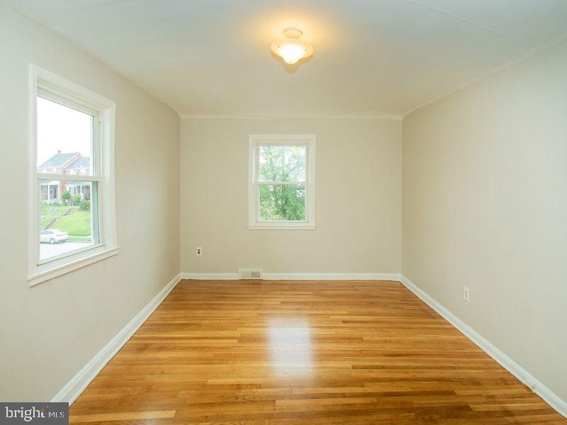 1327 Cedarcroft Road Baltimore, MD 21239 - Photo 6 of 7