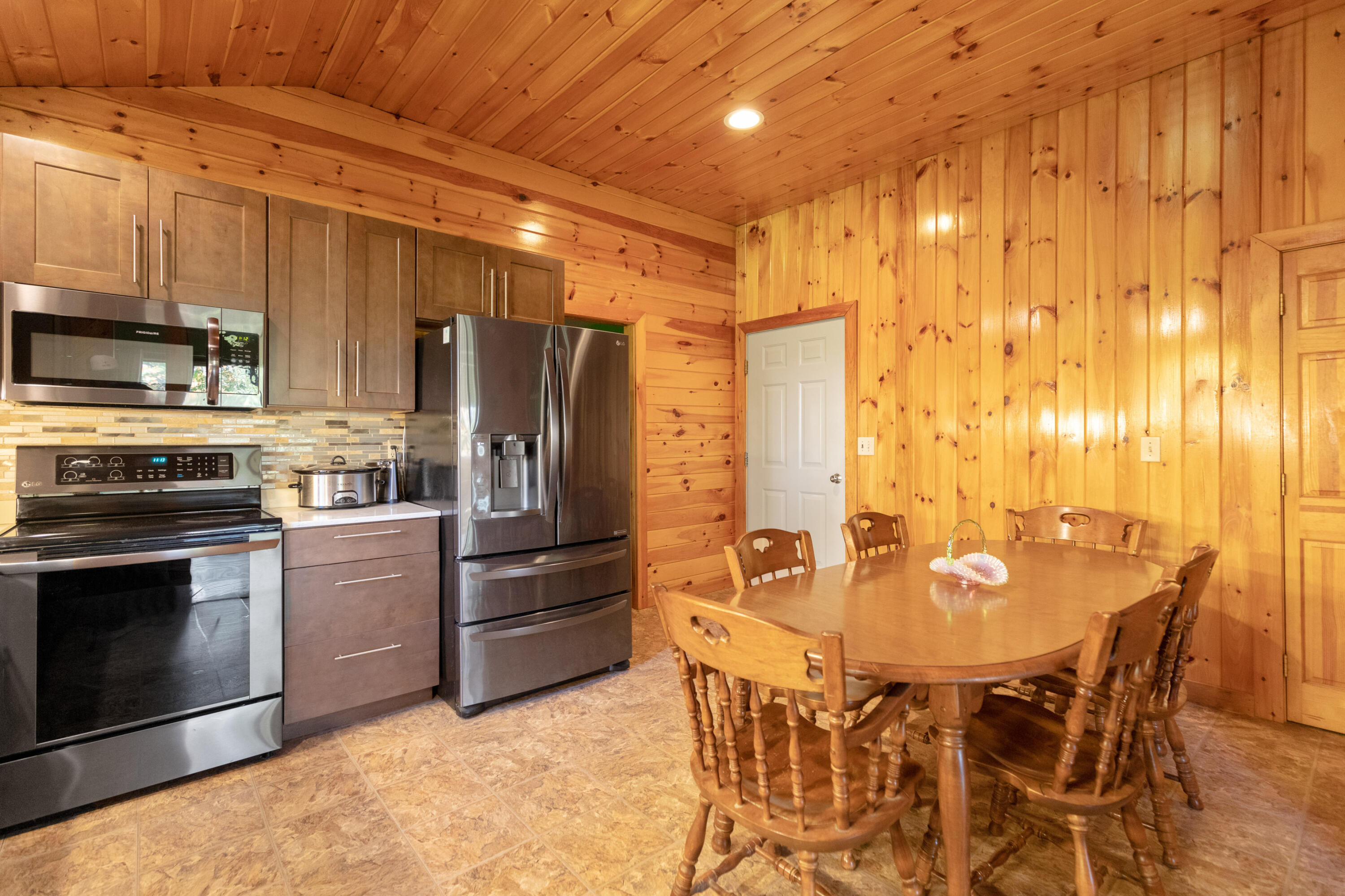 607 West Road Waterboro, ME 04087 - Photo 10 of 48 607WestRoadWaterboro_008