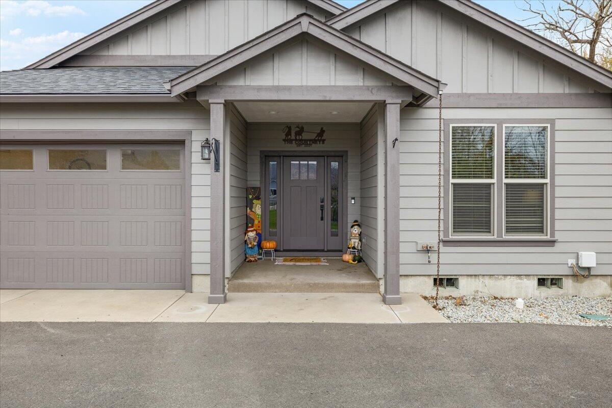 3285 Springbrook Road Medford, OR 97504 - Photo 4 of 46 1