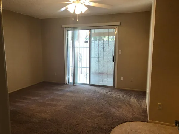 $1,700 | 2616 West Joan De Arc Avenue, Phoenix, AZ 85029