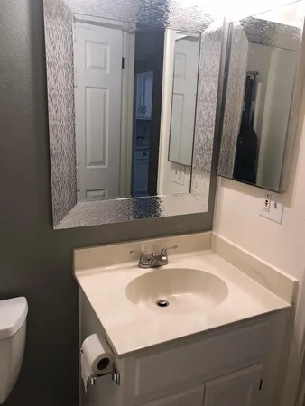 $1,700 | 2616 West Joan De Arc Avenue, Phoenix, AZ 85029