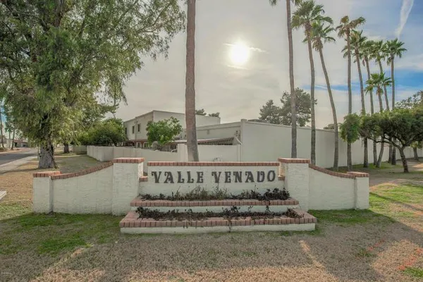 $1,700 | 2616 West Joan De Arc Avenue, Phoenix, AZ 85029