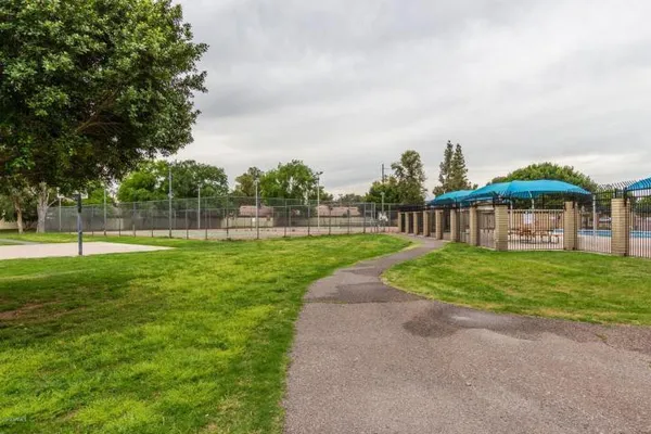 $1,700 | 2616 West Joan De Arc Avenue, Phoenix, AZ 85029