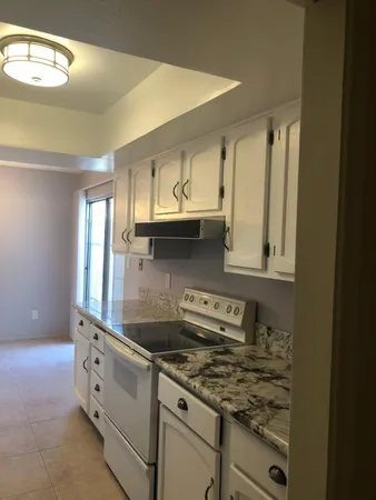 $1,700 | 2616 West Joan De Arc Avenue, Phoenix, AZ 85029