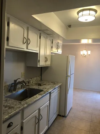 $1,700 | 2616 West Joan De Arc Avenue, Phoenix, AZ 85029