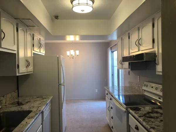 $1,700 | 2616 West Joan De Arc Avenue, Phoenix, AZ 85029