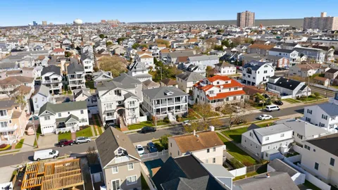 $3,490,000 | 109 North 36th Avenue, Longport, NJ 08403