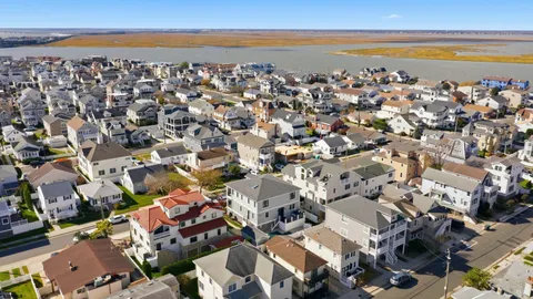 $3,490,000 | 109 North 36th Avenue, Longport, NJ 08403