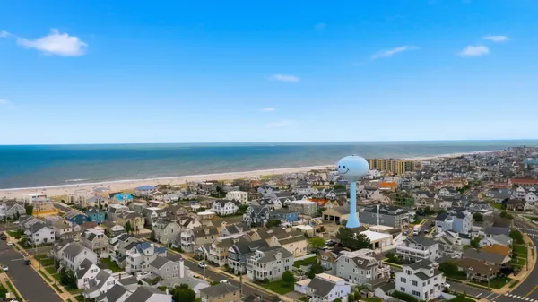 $3,490,000 | 109 North 36th Avenue, Longport, NJ 08403