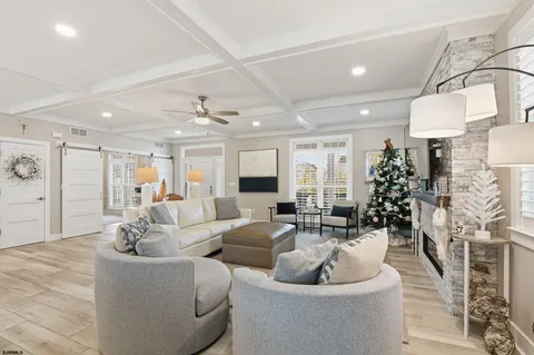 a car parked in front of a white house