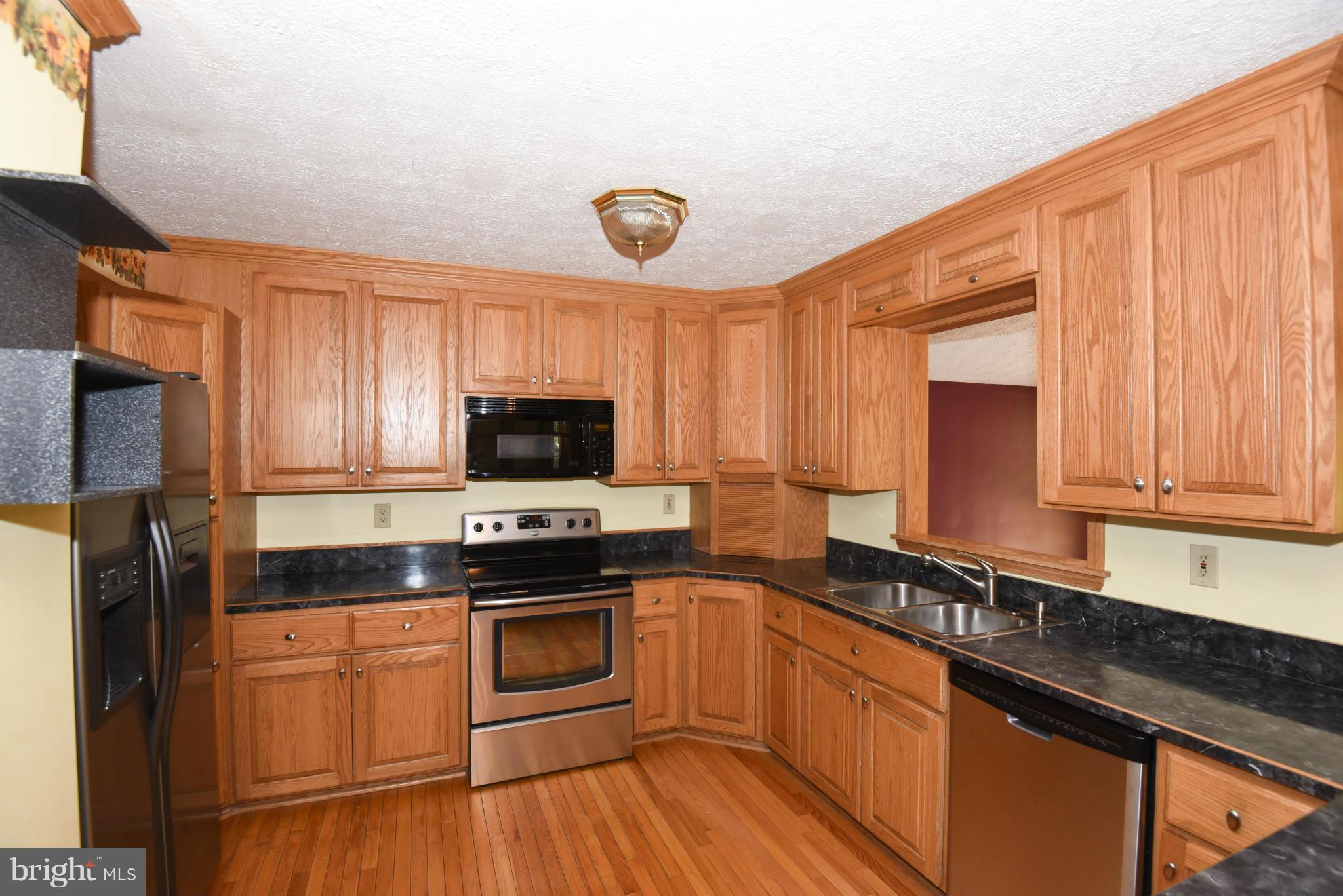 8000 Pine Ridge Road Pasadena, MD 21122 - Photo 11 of 30 Kitchen