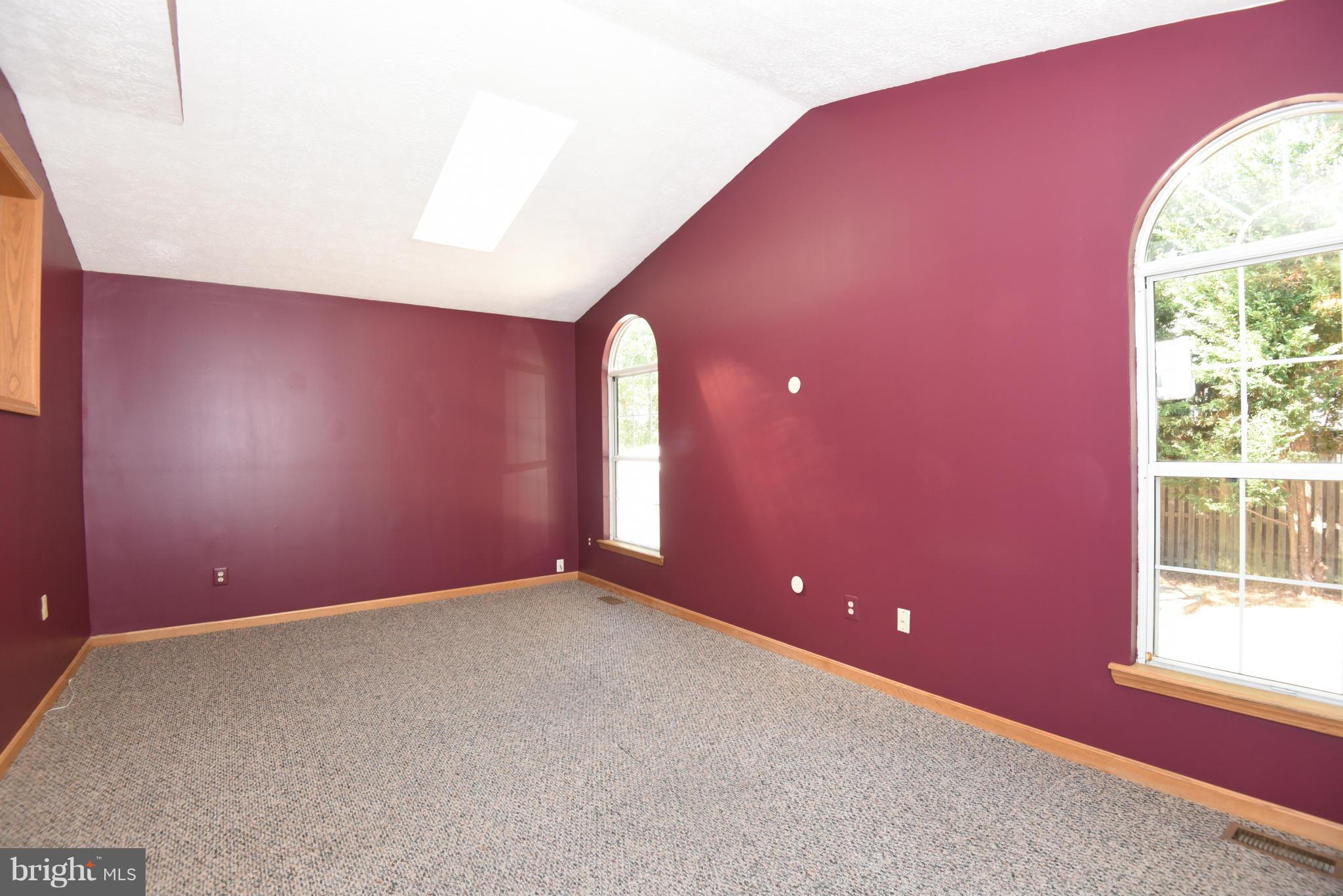 8000 Pine Ridge Road Pasadena, MD 21122 - Photo 14 of 30 Family Room