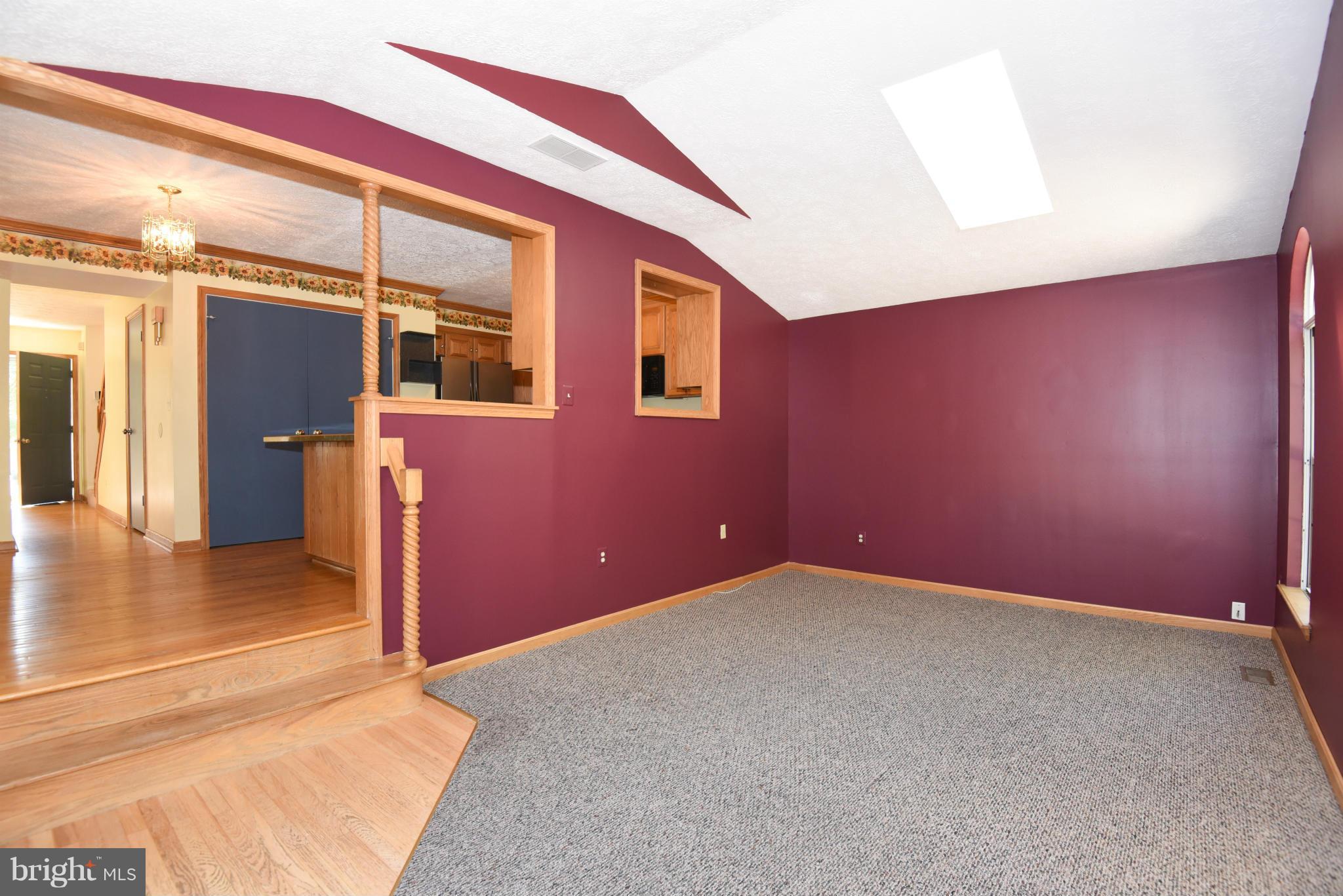 8000 Pine Ridge Road Pasadena, MD 21122 - Photo 15 of 30 Family Room