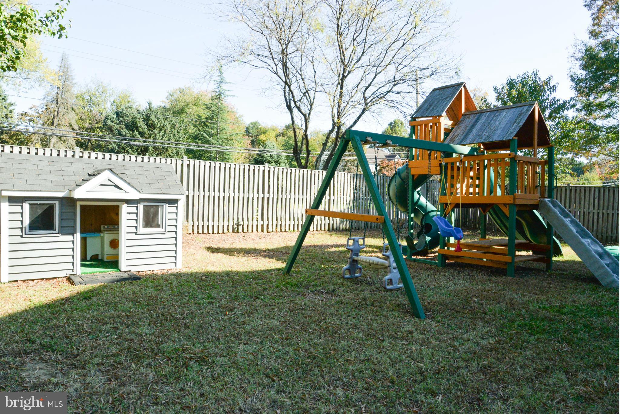 8000 Pine Ridge Road Pasadena, MD 21122 - Photo 27 of 30 Exterior (Rear)