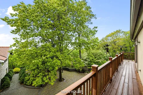 $1,950,000 | 107-105 Attitash Lane, Tafton, PA 18464