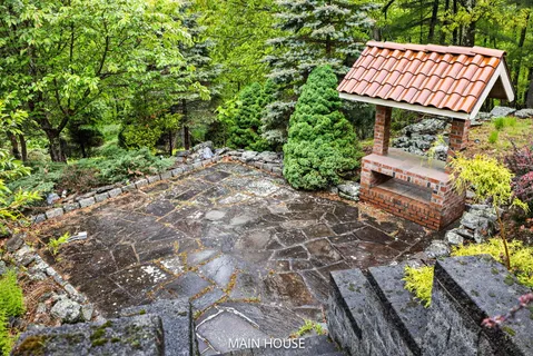 $1,950,000 | 107-105 Attitash Lane, Tafton, PA 18464