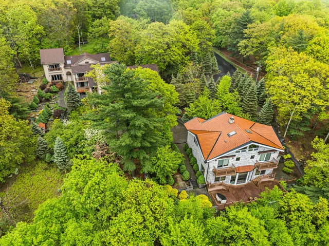 $2,250,000 | 107-105 Attitash Lane, Tafton, PA 18464