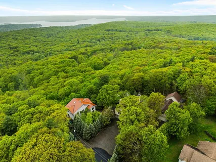 $1,950,000 | 107-105 Attitash Lane, Tafton, PA 18464