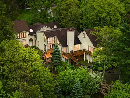 $1,950,000 | 107-105 Attitash Lane, Tafton, PA 18464