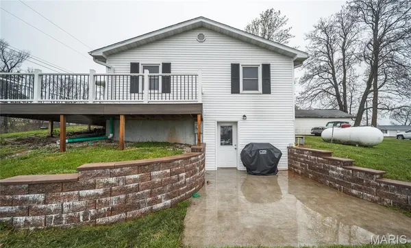 $249,000 | 436 8th Street, Vienna, MO 65582