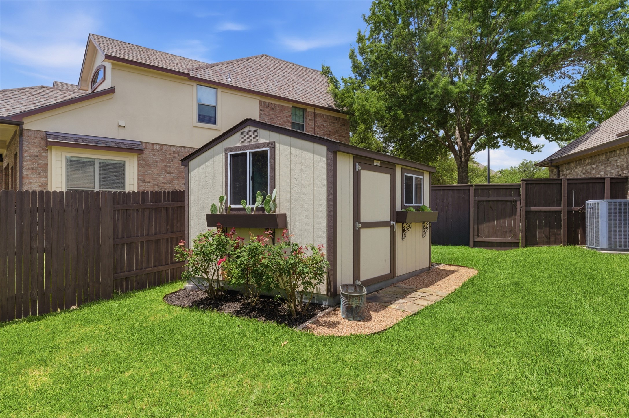 2568 Santa Barbara Loop Round Rock, TX 78665 - Photo 25 of 34 a front view of a house with a yard