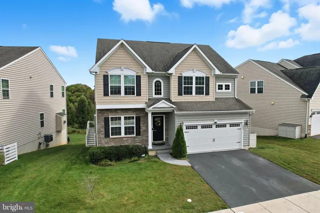 $570,000 | 232 Armata Drive, Middletown, DE 19709