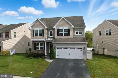 $570,000 | 232 Armata Drive, Middletown, DE 19709