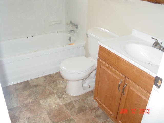 3990 Lynward Road Columbus, OH 43228 - Photo 8 of 11 Gallery Image 8